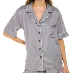 Brand new 🤩 women ettitude Sateen Sleepshirt 🛒